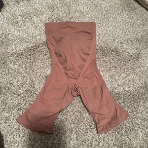 Skims maternity spanx xxs / xs NWOT
